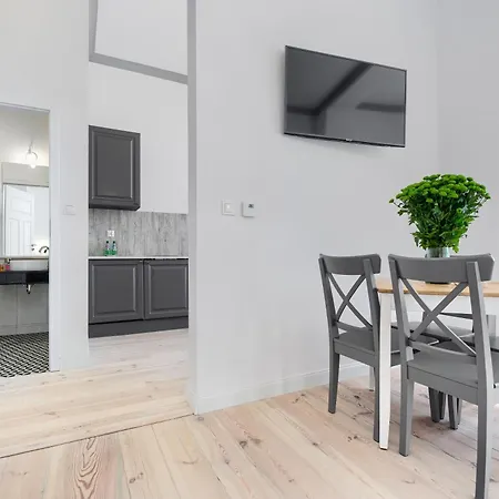 1899 By Platinum Апартаменты *